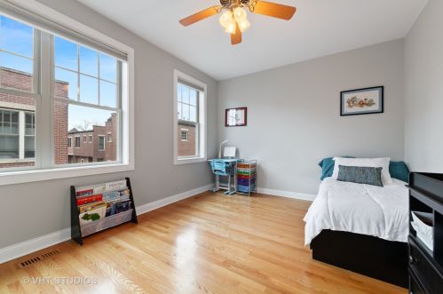 3457 Whipple St, Chicago IL 60618-5614 exterior