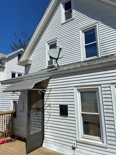 114 Draper St, Springfield MA 01108-2909 exterior