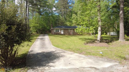 6131 Hudgens Rd, Atlanta GA  30349-1401 exterior