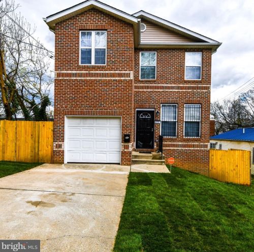 5220 Astor Pl, Washington DC  20019-6447 exterior