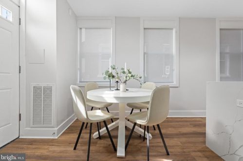 610 Roxboro Pl, Washington DC  20011-1254 exterior