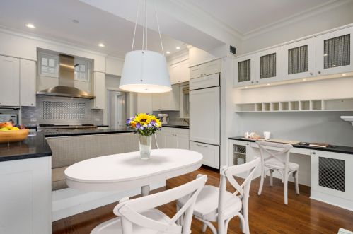 1121 Lill Ave, Chicago IL 60614-2107 exterior