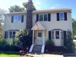 27 Caldwell Rd, Parsippany, NJ 07054-2614