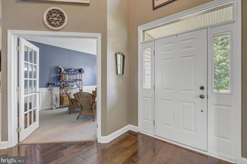 5 Cobblestone Ct, Columbus NJ 08022-1969 exterior