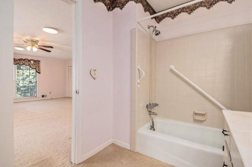 4092 Gladney Dr, Atlanta GA 30340-4720 exterior