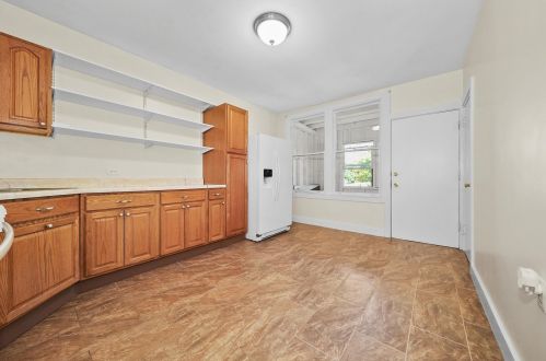 2943 Fairfield Ave, Chicago IL 60625-2719 exterior