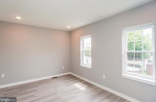 5809 Ditman St, Philadelphia PA 19135-4043 exterior