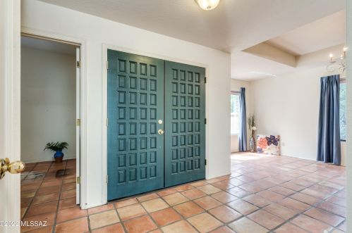 1035 Camino Diestro, Tucson AZ 85704-7694 exterior