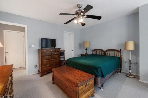 26 Concord Rd, West Milford Lakes NJ 07480-1281 exterior