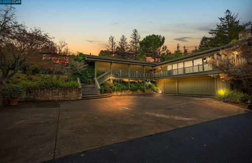 1111 Northridge Ct, Concord, CA 94518-1533