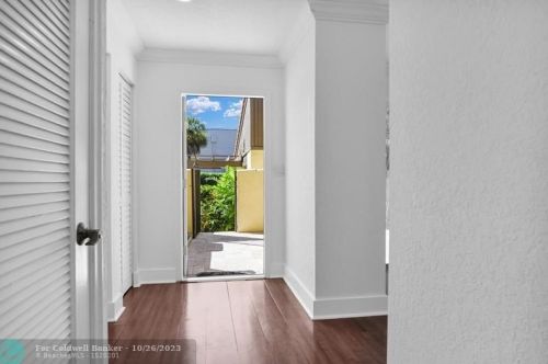 1330 13 St, Boca Raton FL 33486-5323 exterior