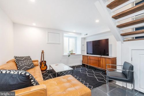 1803 Catharine St, Philadelphia PA  19146-1837 exterior