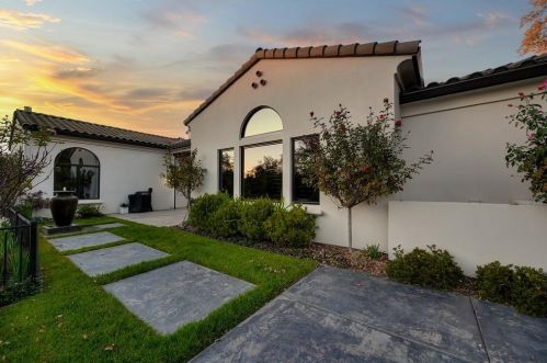 5263 Da Vinci Dr, Folsom CA 95762-5261 exterior