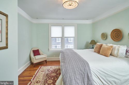 115 Chestnut Hill Ave, Philadelphia PA 19118-2715 exterior