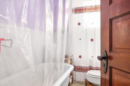 193 10 St, Providence RI 02906-2922 exterior