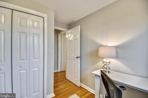 207 Burgess Ave, Alexandria VA 22305-1903 exterior