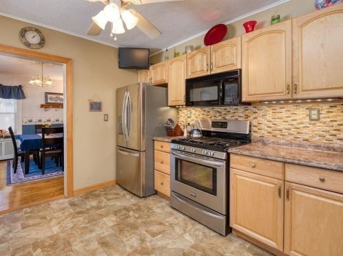 30 Havelock Rd, Worcester MA 01602-2543 exterior