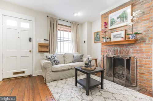 421 Iseminger St, Philadelphia PA 19147-6216 exterior