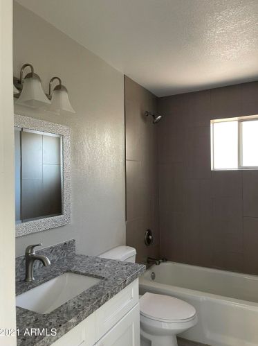 8838 42nd Ave, Phoenix AZ 85053-5306 exterior