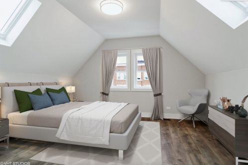 2743 Hamlin Ave, Chicago IL 60647-1012 exterior