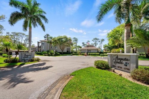 5741 Gage Ln, Naples FL 34113-3548 exterior