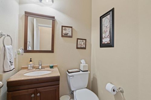 270 Abbott Dr, Austin TX 78737-4536 exterior