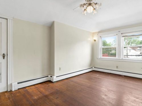 535 Manton Ave, Providence RI 02909-5616 exterior