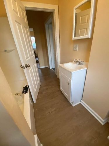 38 Dresden St, Springfield MA 01109-2706 exterior