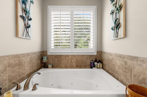 5236 Clarks Brg Rd, Gainesville GA 30506-2984 exterior