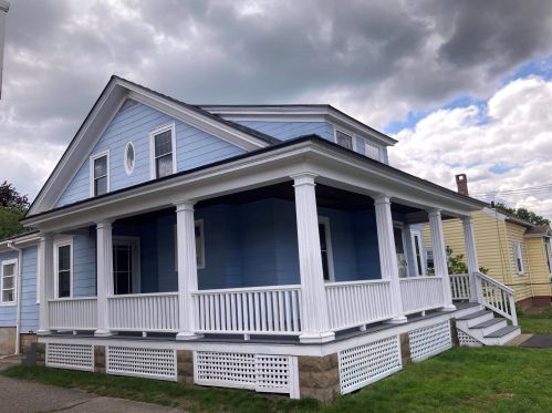 38 5th St, Dover, NH 03820-2950