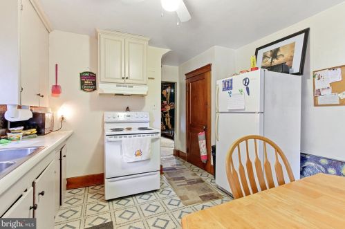 406 Fulton St, Hanover PA 17331-2723 exterior