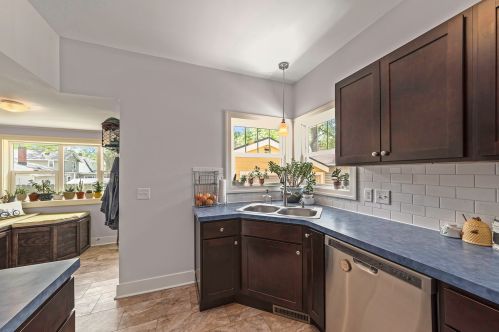 546 Griggs, Grand Rapids MI 49503-8049 exterior