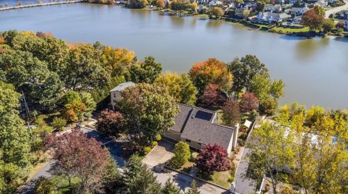 9 Noto Dr, Providence RI  02904-2905 exterior