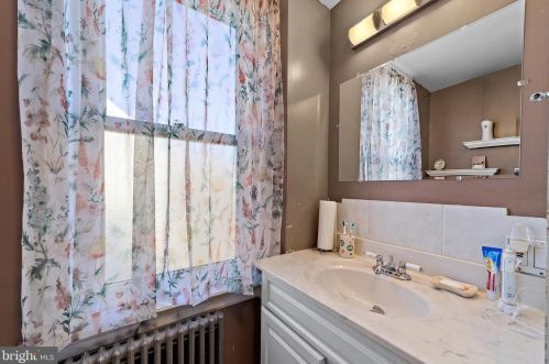 615 Magee, Philadelphia PA 19111-4715 exterior