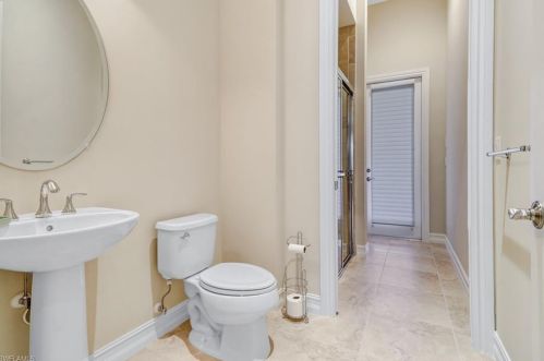 12122 Wicklow Ln, Naples FL 34120-4396 exterior