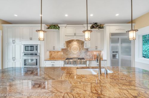 50 Hooper Ave, Atlantic Highlands NJ  07716-1537 exterior