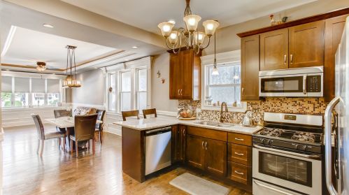 6046 Menard Ave, Chicago IL  60646-3919 exterior