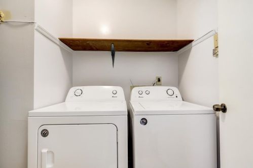 6310 Creekford Dr, Lithonia GA 30058-3948 exterior