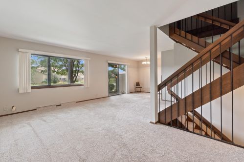 8995 70th St, Milwaukee, WI 53223-2151