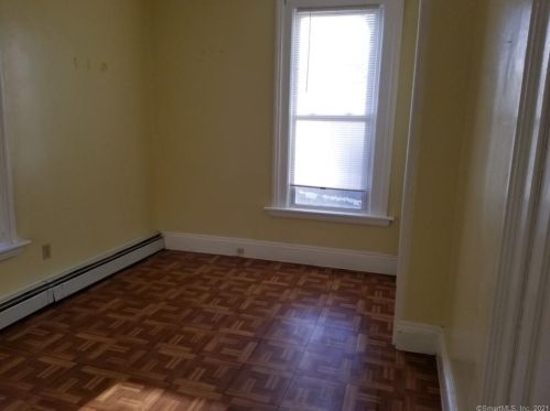 73 Prospect St, New Britain CT  06051-2524 exterior