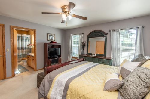 1734 22 St, Milwaukee WI 53215-4407 exterior