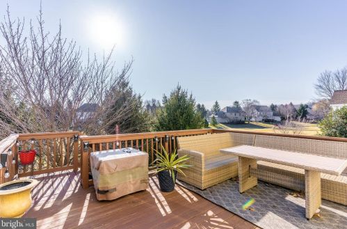 1121 Sunwood Ln, Lancaster PA  17601-7104 exterior