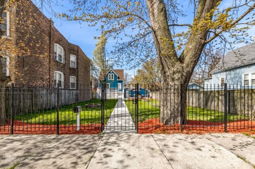 850 50th Pl, Chicago, IL 60609-5105