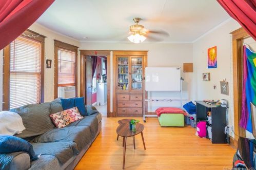 1146 Blvd, Hartford CT 06119-1720 exterior