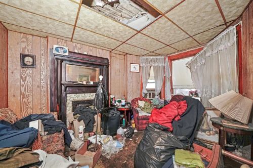 1918 Kedzie Ave, Chicago IL 60805-1646 exterior