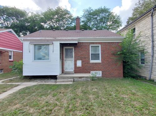 3172 46, Milwaukee WI 53210-2405 exterior