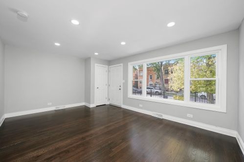 1019 Springfield Ave, Chicago IL  60624-4026 exterior