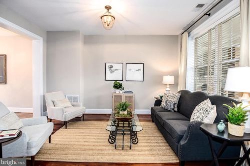 1448 D St, Washington DC  20002-5402 exterior