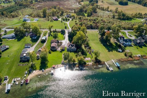 11591 Lally St, Lowell MI 49331-9471 exterior