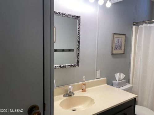 5712 Diamond K St, Tucson AZ 85713-4467 exterior